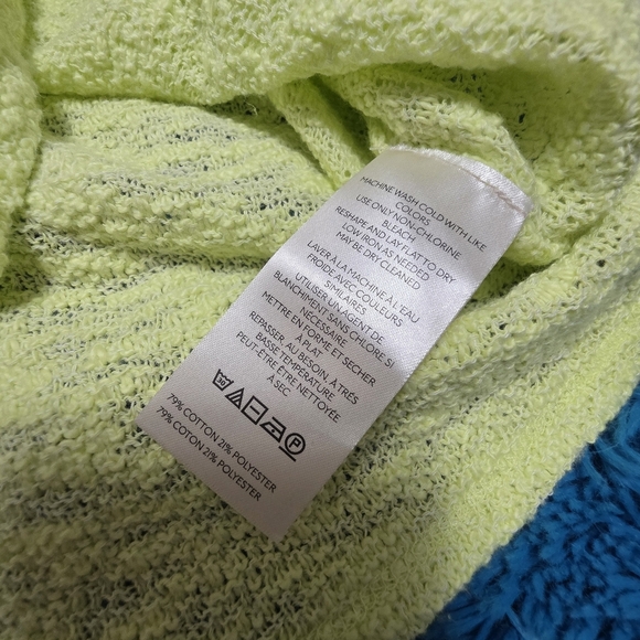 We The Free Early Bloomer Lime Shirt Size Small - Picture 7 of 9